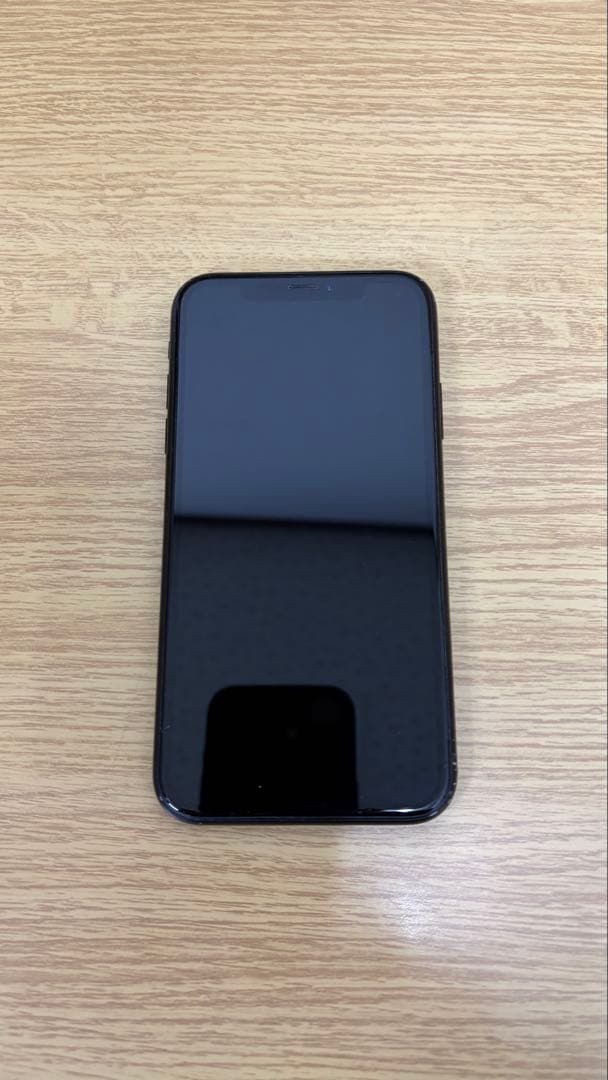 iPhoneXR 本体 64GB ブラック - メルカリ