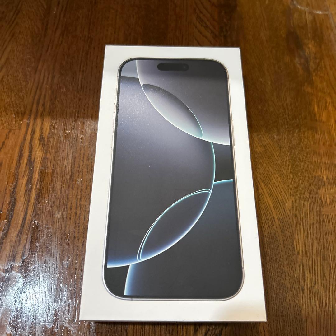 大特価Apple iPhone 16 Pro 新品未開封！激レア256GB白 iPhone 新品。未開封 16 Pro 256GB MYN13J/A ホワイトチタニウム