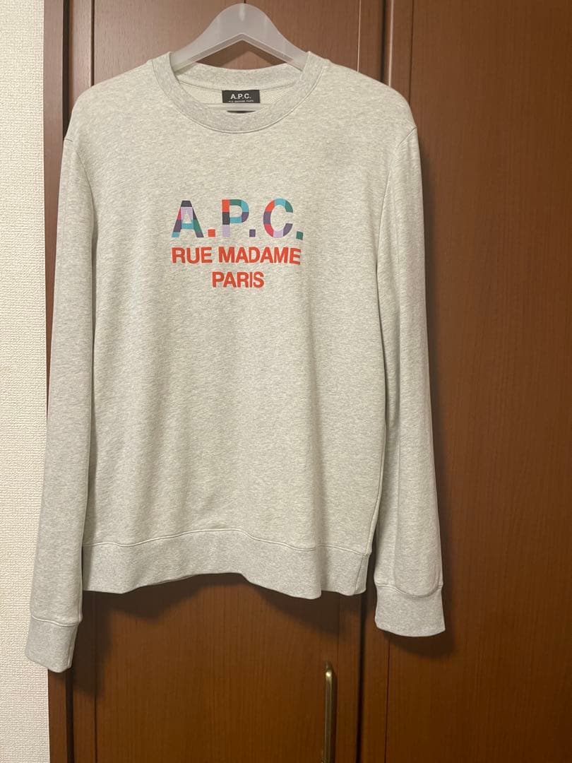 A.P.C. グレー スウェット トレーナー - メルカリ