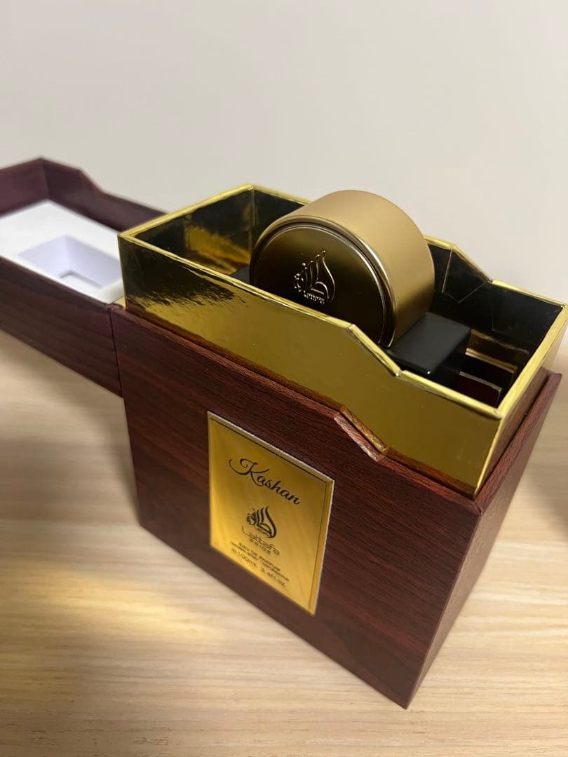 Lattafa Kashan EDP 100ml 香水