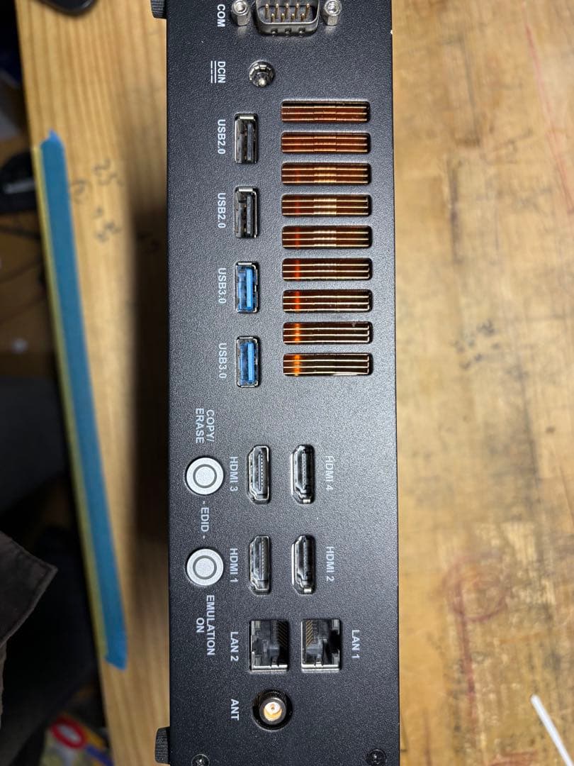 珍品】ミニPC サイネージ用HDMI4ポート出力