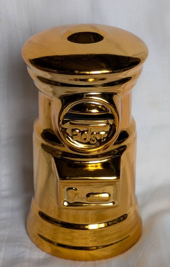 昭和レトロ】郵便ポスト型貯金箱 金色 - メルカリ