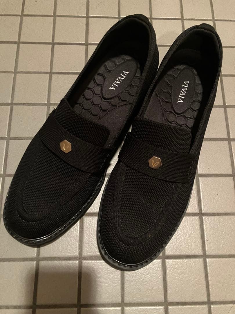 VIVAIA ローファー黒 26センチ