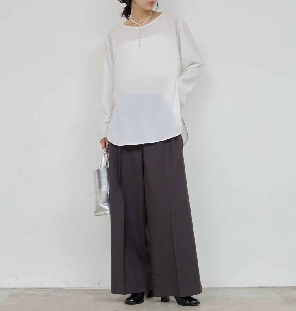 ガリャルダガランテ ラウンドブラウスTシャツ ホワイト 長袖 ロンT万能