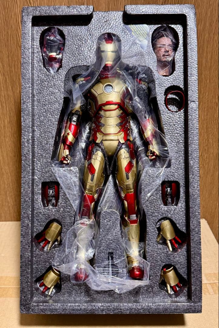 ホットトイズ DIECAST アイアンマンマーク42 ver2.0 デラックス版