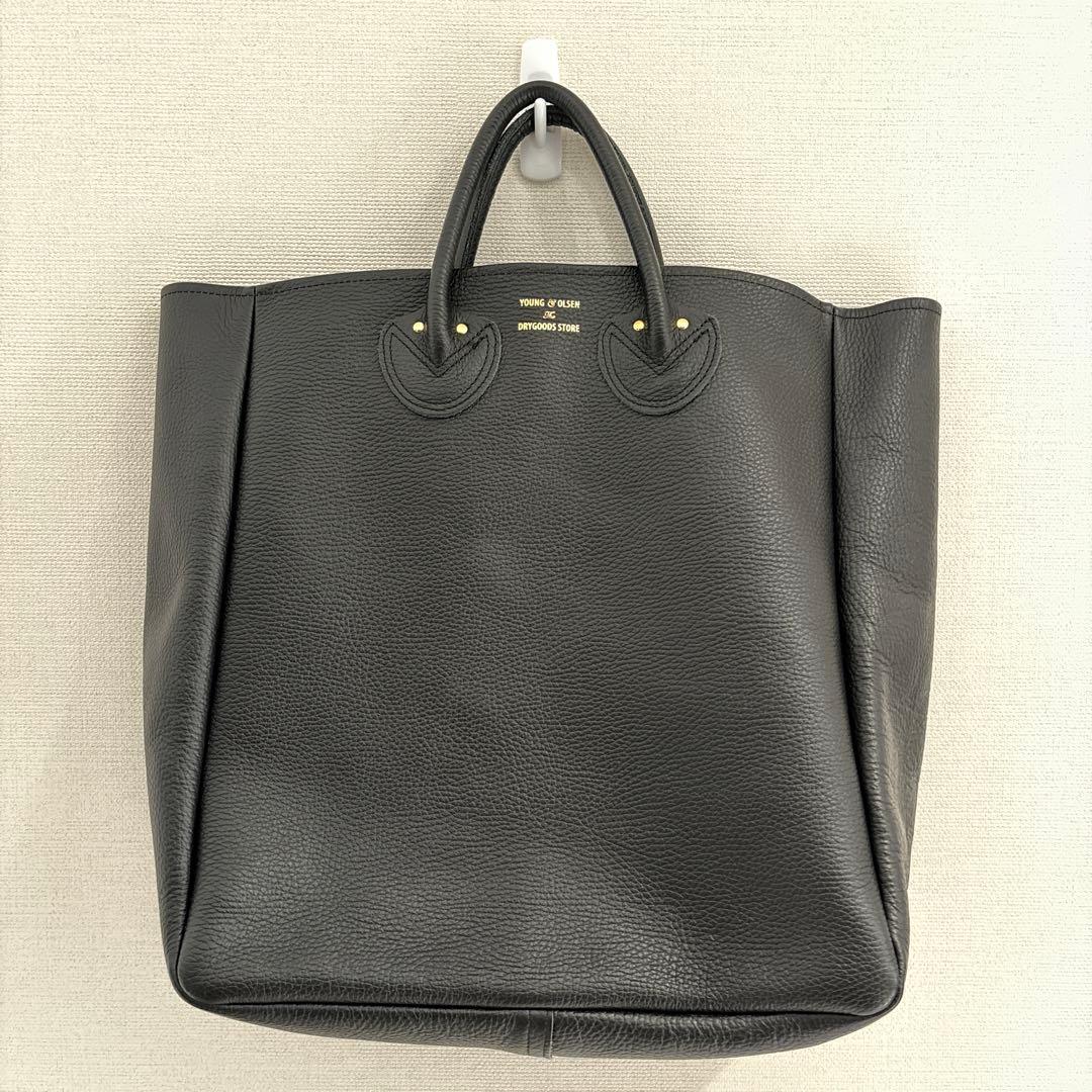ヤングアンドオルセン　黒 レザー トートバッグ　エンボスレザー✨新品未使用✨ ヤングアンドオルセン エンボス レザートート M – YOUNG & OLSEN The