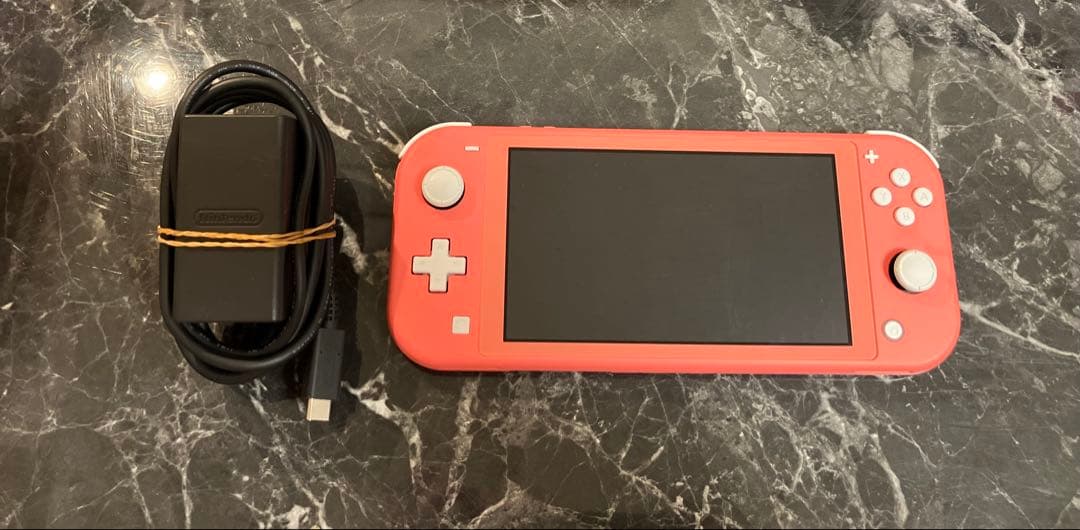 Switch スイッチ　ライト　ピンク　本体　美品　純正　充電器 Nintendo Switch 純正新品 SWITCH LITE ニンテンドー スイッチライト