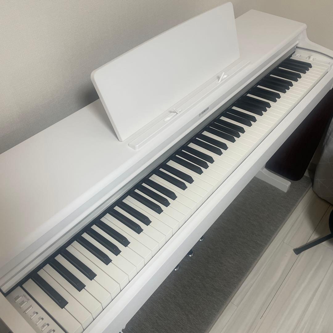 ホワイトデジタルピアノ 88鍵 3ペダル YAMAHA P-525WH ホワイト 電子ピアノ 88鍵盤 専用スタンド・高低自在