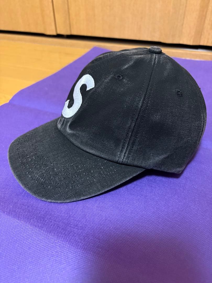SUPREME Sロゴ ブラックキャップ Sの刺繍 SUPREME Sロゴ ブラック