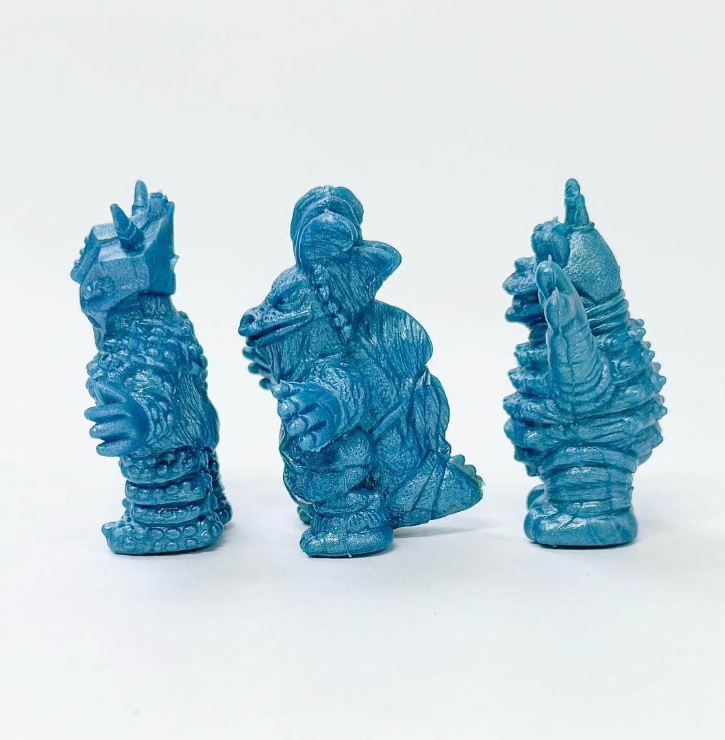 ウルトラマン怪獣消しゴム ブルーメタリック6体 - メルカリ