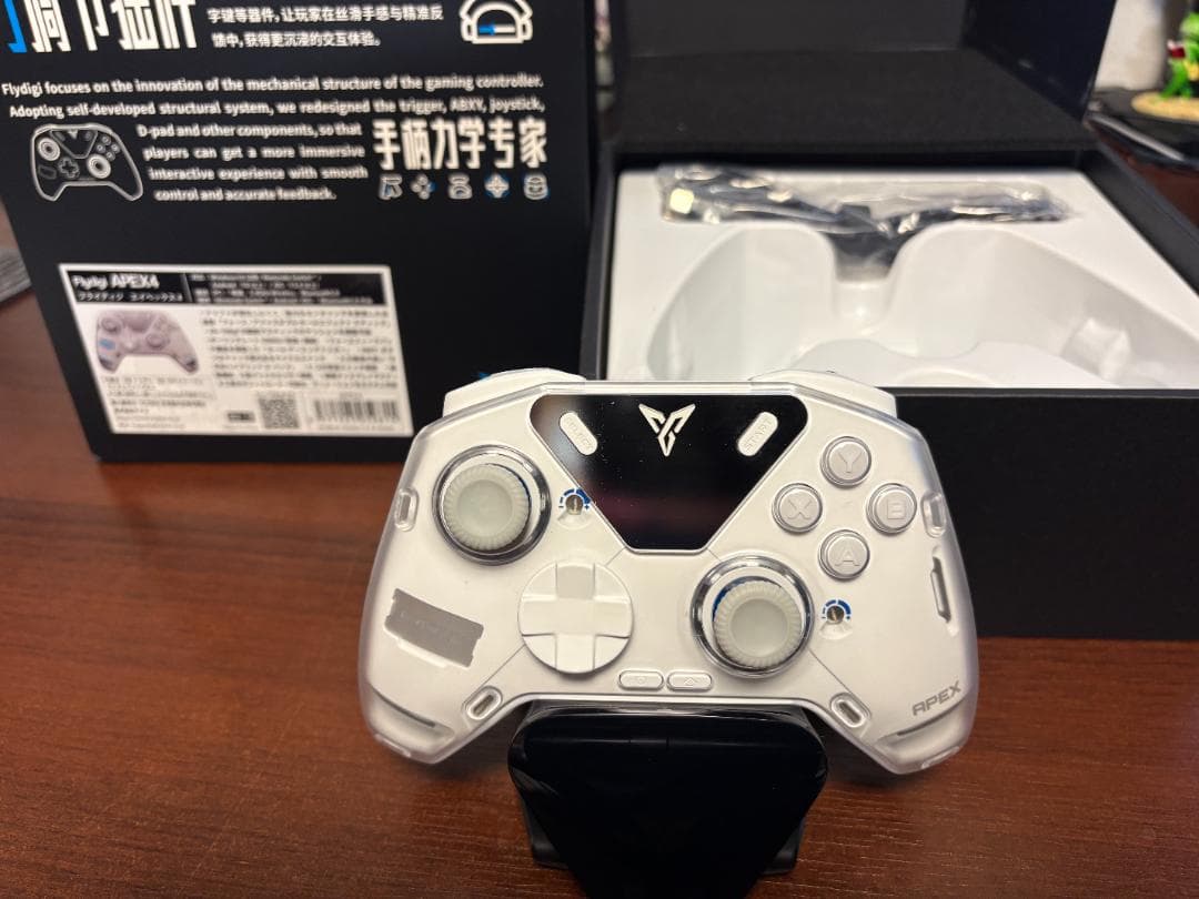 Flydigi APEX4、充電ドック Flydigi APEX4 の充電ドックと交換用スティックが国内販売開始 | グジログ