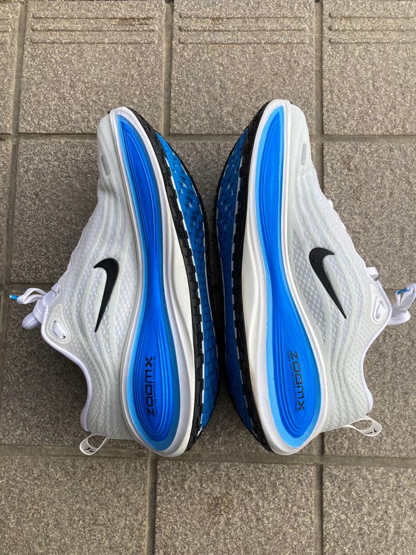 ナイキ ボメロプラス 25.5センチの通販はau PAY マーケット - 輸入雑貨