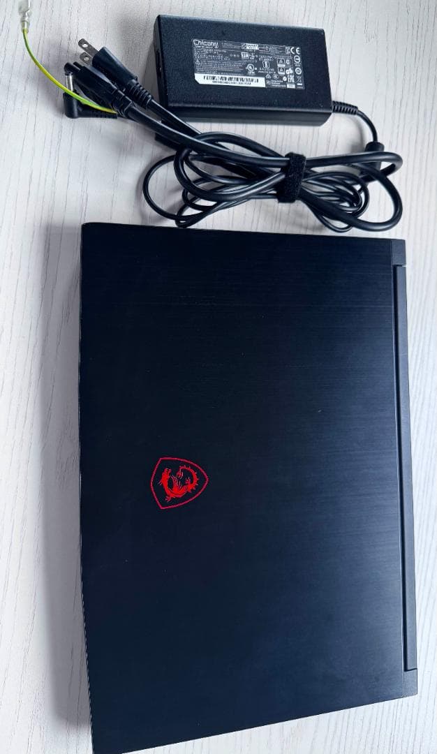 MSI ゲーミングノート / core i7-10750H GTX1650Ti GF63-10_800x600a.jpg