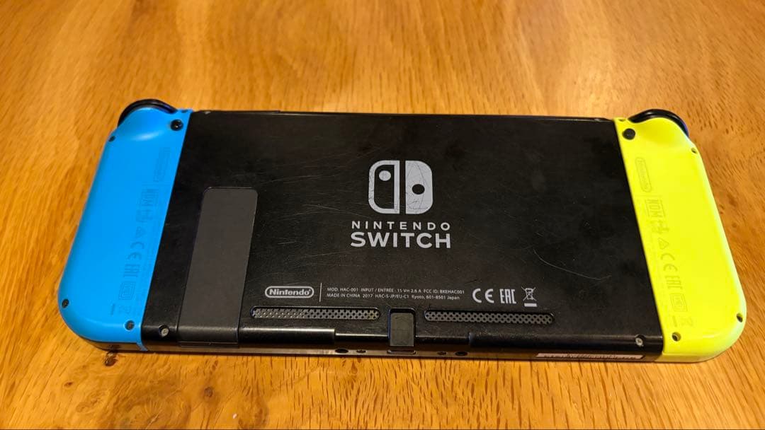 Nintendo Switch 純正ケース付 動作確認済み - メルカリ
