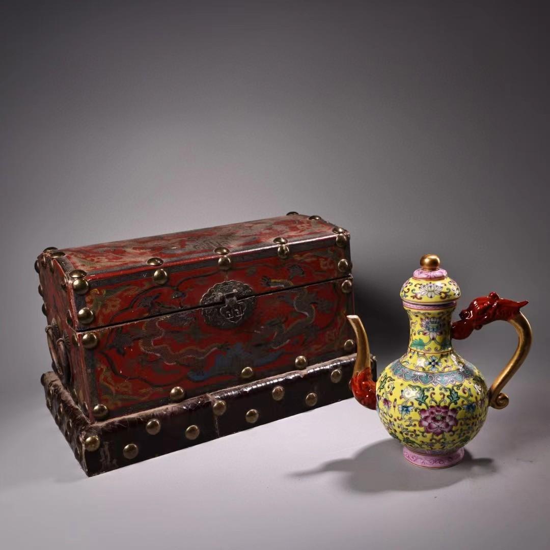 中国古美術・珍品旧蔵七宝彩と鎏金の磁器の茶壺・急須・文房具・置物