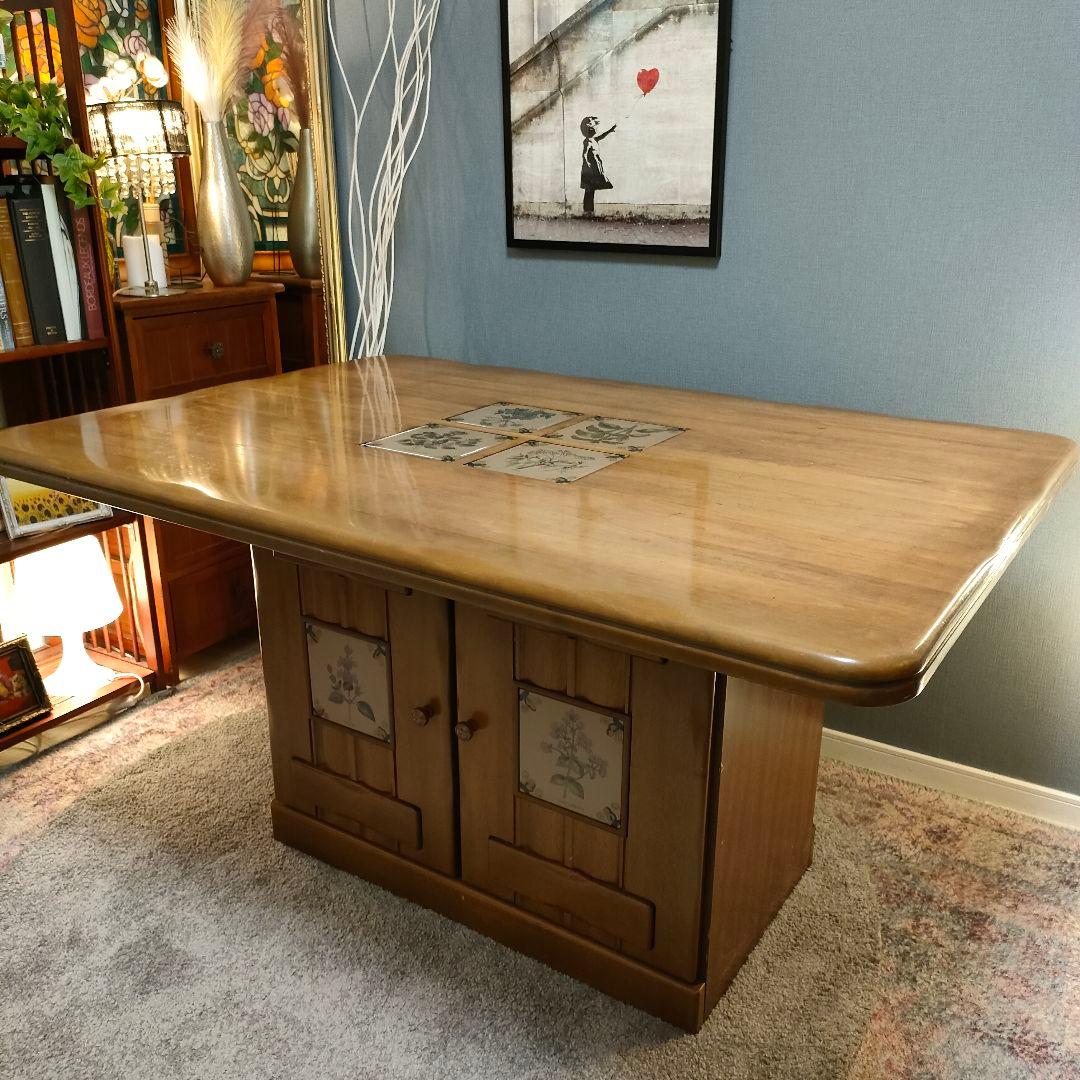 希少・廃番】ACTUS バレンシアシリーズ ダイニングテーブル - メルカリ