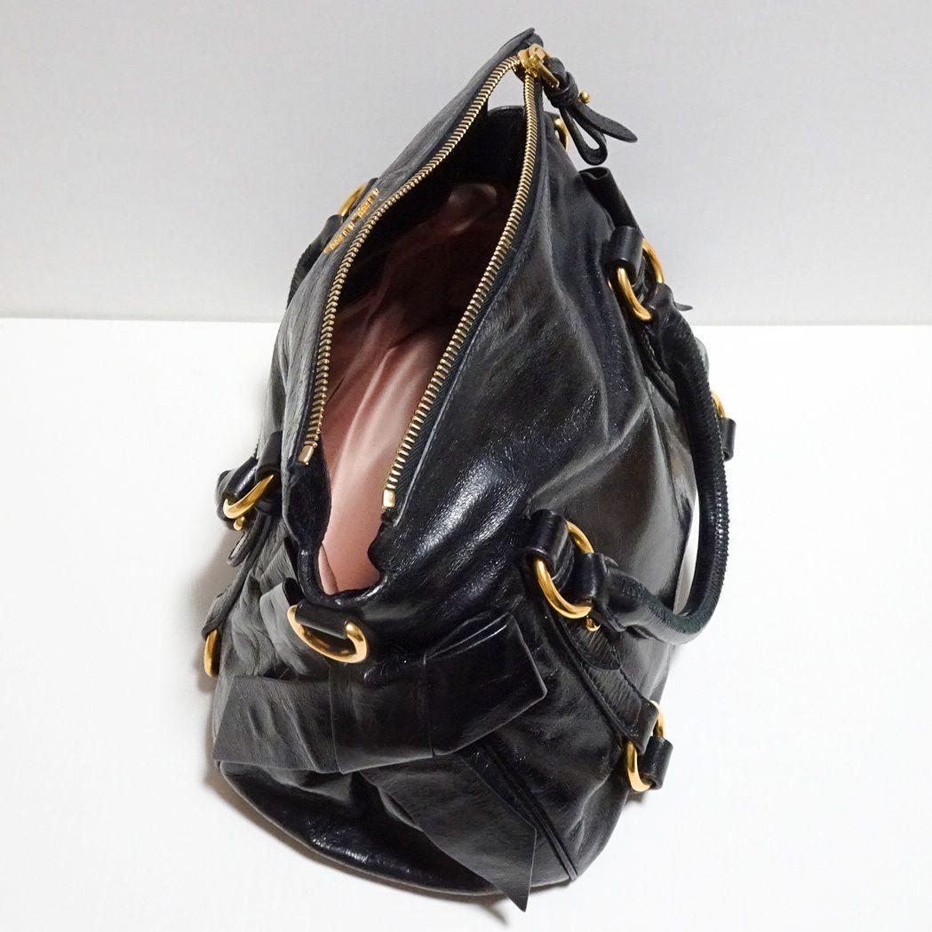 miumiu サイドリボン 2wayバッグ ブラック ヴィッテロルクス - メルカリ