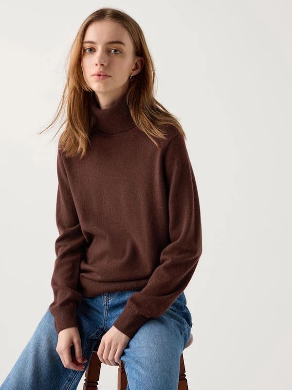 ユニクロ カシミヤタートルネックセーターMブラウン2024茶色 - メルカリ