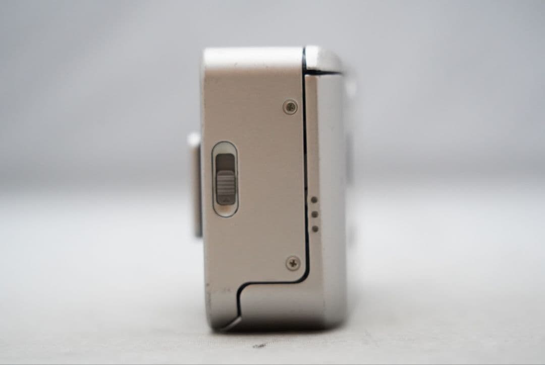 フジフィルム ティアラ Ⅱ 28㎜ F=1:3.5 大人気フィルムカメラ 現状品