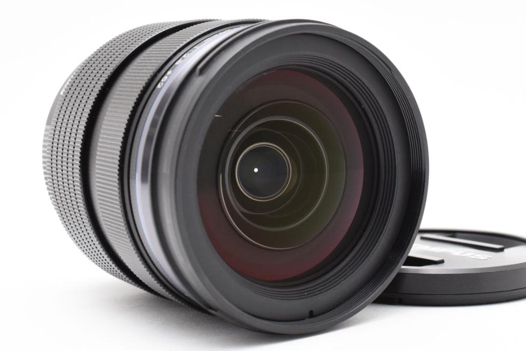 OLYMPUS 12-40mm F2.8 PRO《防塵防滴のタフなマクロ》