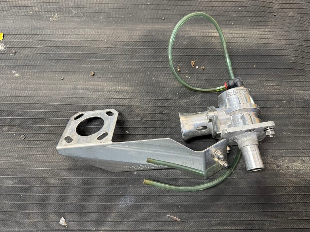 Blitz ブローオフバルブ タニグチ ブローオフマウント Blitz ブローオフバルブ タニグチ ブローオフマウント