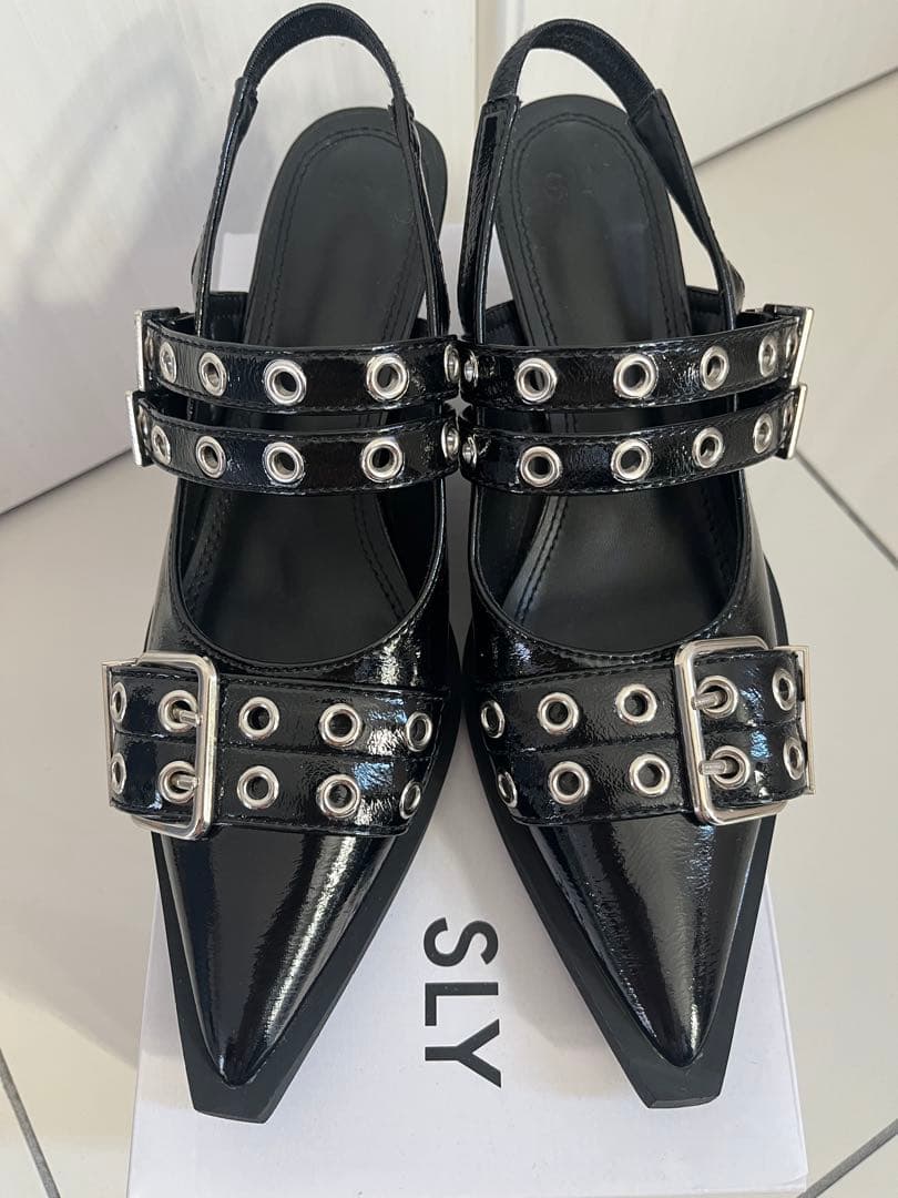 SLY ポインテッドトゥーミュールサンダル 黒 M（23.5〜24.0）