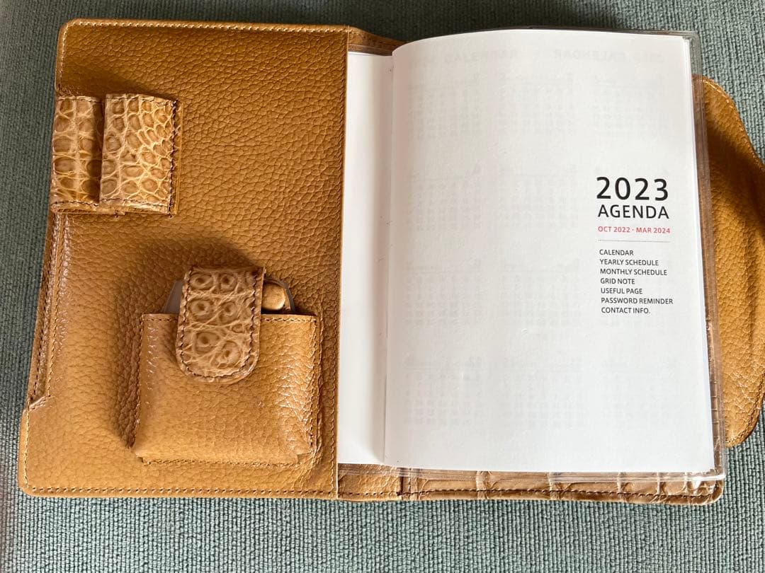 未使用 A6手帳カバー クロコダイル ルーペ メモパッド 象革 キタムラ