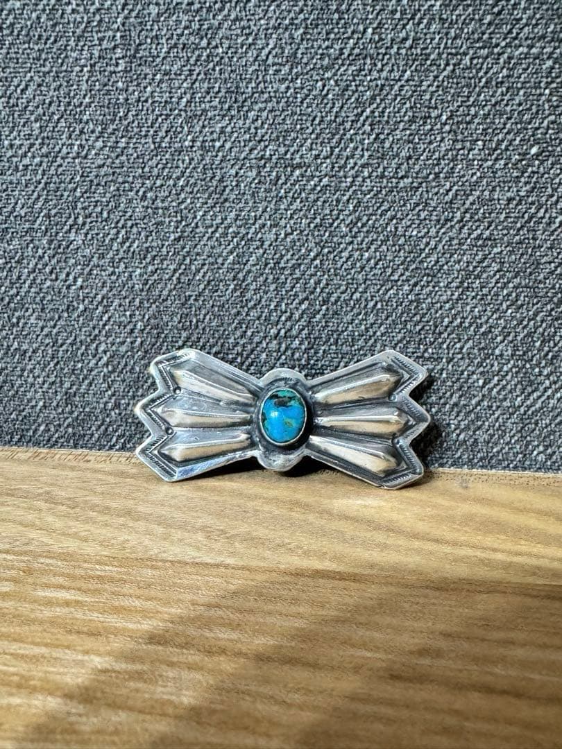 Larry Smith ターコイズ　バタフライ　ピンバッジ ラリースミス (LARRY SMITH) BUTTERFLY PIN (6 RHOMBUSES, TURQUOISE