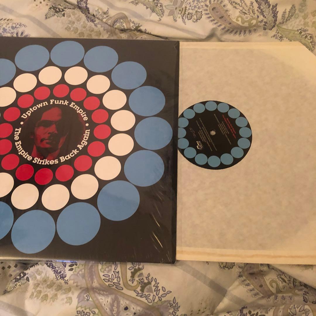 レアグルーヴUptown Funk Empire. 希少入手困難品 - メルカリ