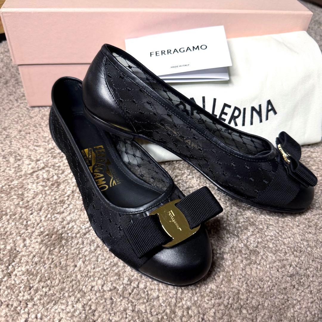 未使用に近い✴︎】フェラガモ ヴァラ フラットシューズ ブラック