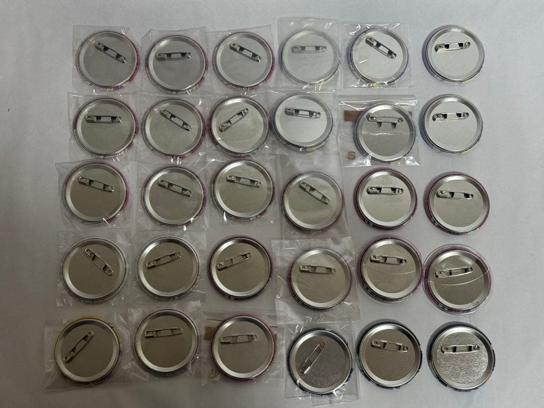 ライブ限定大沢瑠璃乃丸缶 30個