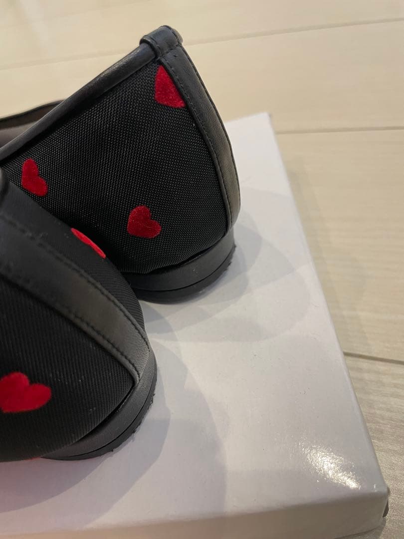 最終値下げ］新品 ダイアナ パンプス23センチ ハート柄 - メルカリ