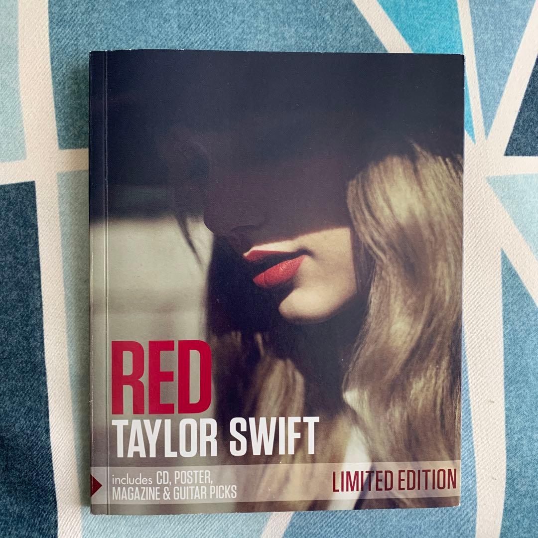 RED Taylor Swift フォトブック付き 限定版 - メルカリ