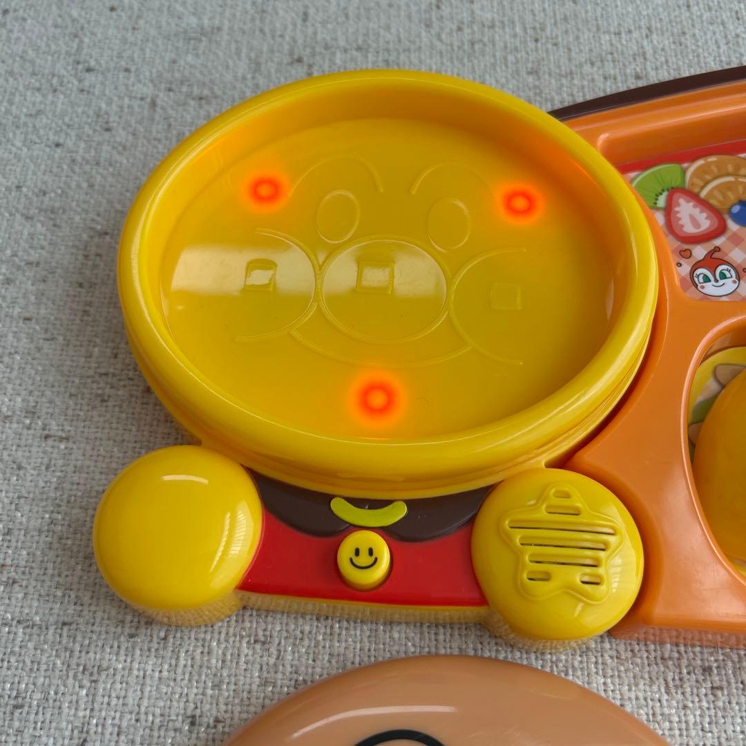 アンパンマン ホットプレートでジュージュー! できたておこさまランチ