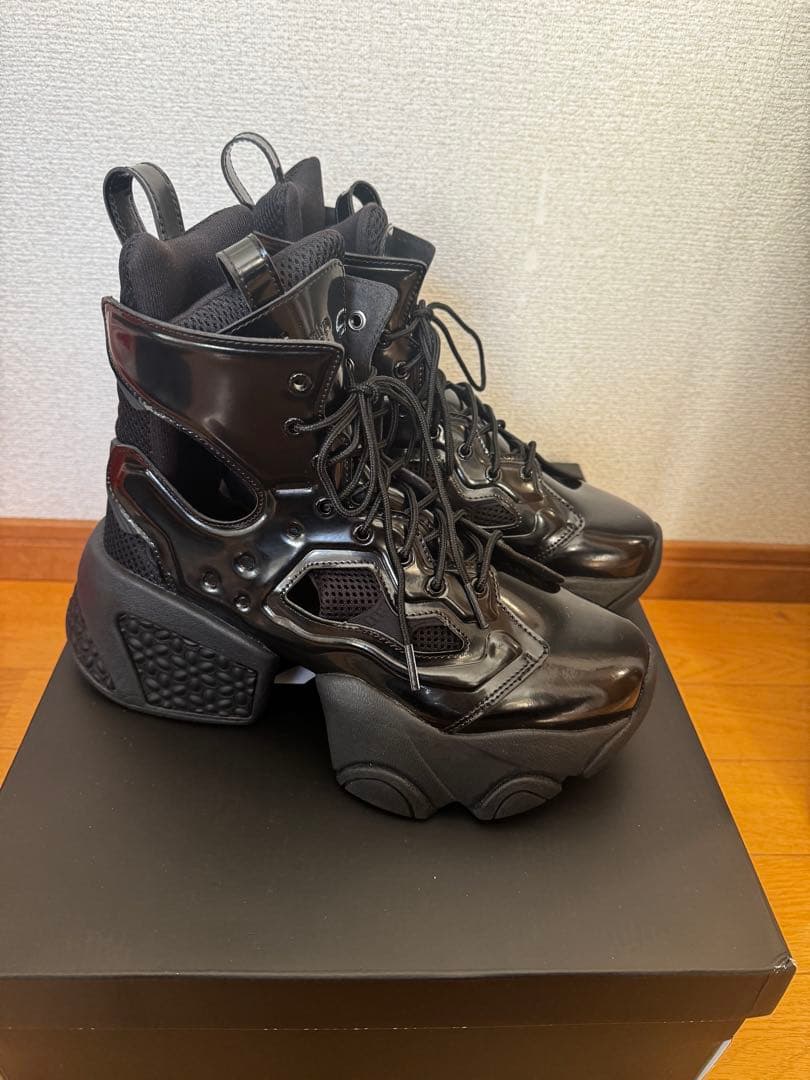25AW 新品 NOIR KEI NINOMIYA ブラックブーツ - メルカリ