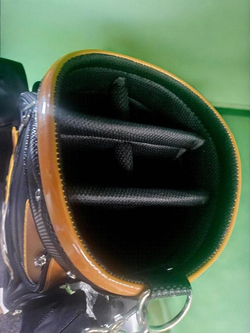 平野公平新品未使用　PING キャディバッグ 黒/金 高級商品