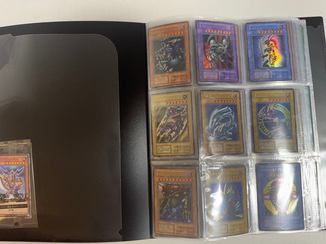遊戯王 初期 約100枚とおまけ 引退品 まとめ売り 遊戯王 初期 約100枚とおまけ 引退品 まとめ売り 遊戯王 引退品 まとめ