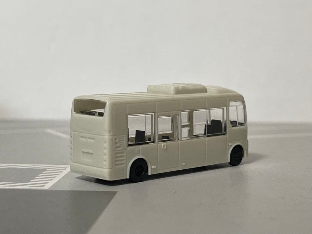 バスコレクション バスコレ 無塗装バス8台まとめて - メルカリ