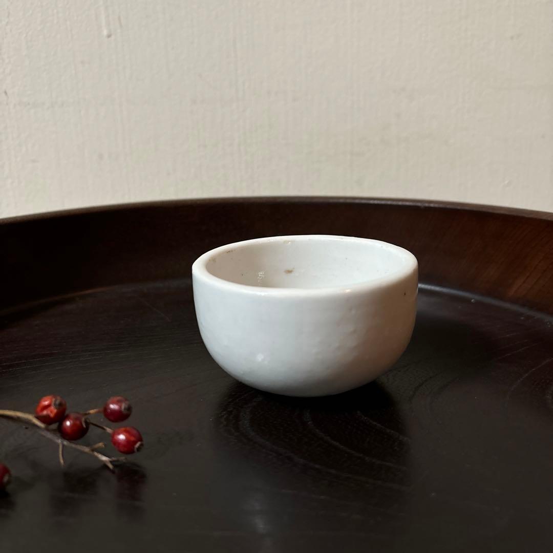 李朝 日帝時代 白磁ぐい呑み 筒盃 骨董 アンティーク 秦秀雄 白洲正子