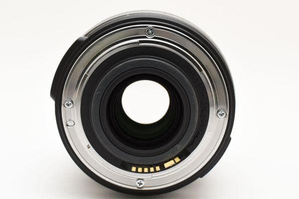 訳あり美品 Canon EF-S 18-200mm F3.5-5.6 IS