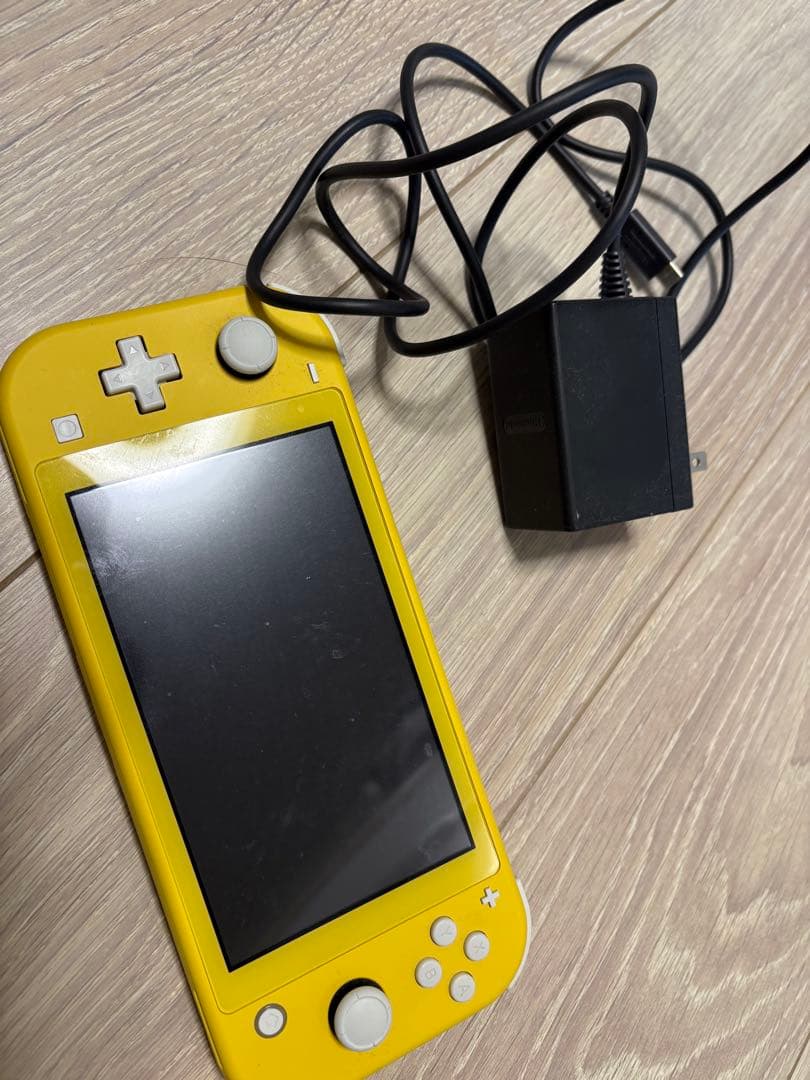Switchライト(黄色) Amazon.co.jp: 【整備済み品】 Nintendo Switch Lite 本体 イエロー