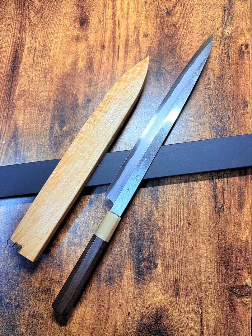 森本光一作　左用　刺身 柳刃　白一鋼　尺　紫檀白水牛八角柄　鞘付き 森本光一作 蛸引 先丸 白一鋼 尺 紫檀白水牛八角柄｜Yahoo!フリマ（旧