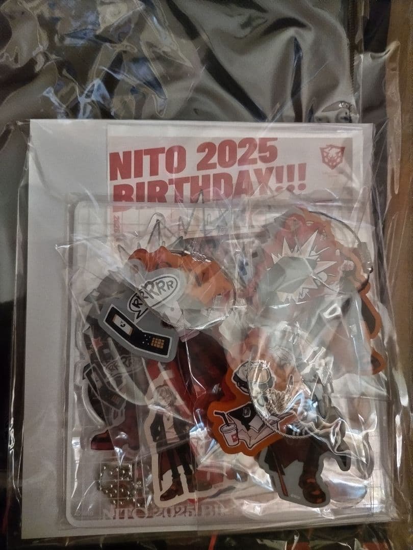 Vtuber 弐十 直筆サイン入り 2025 BIRTHDAYGoods セット - メルカリ