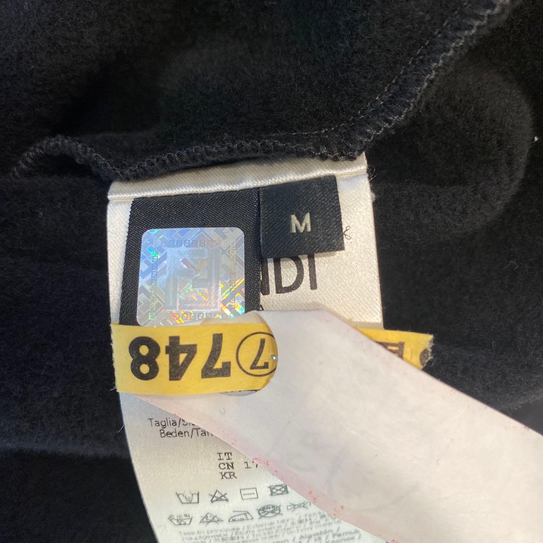 美品 Fendi ブラック アートマルチワッペンスウェット 刺繍 - メルカリ