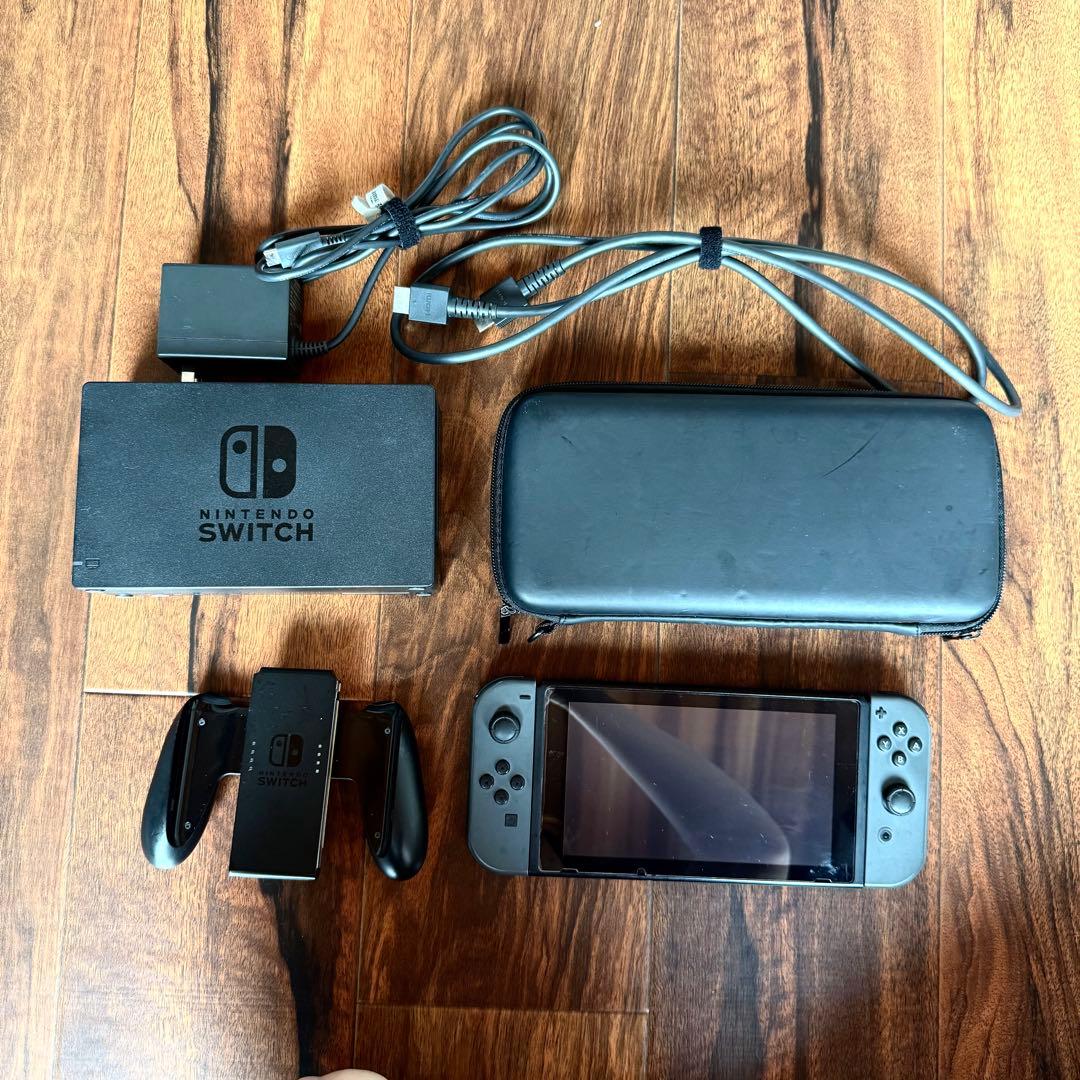 Nintendo Switch 本体 グレー 付属品完備 箱無し Nintendo Switch Console with Gray Joy-Con -(Japan Version