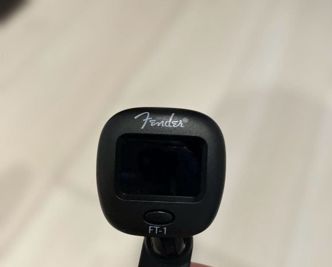 専用 超美品弦新品triumph ストラトキャスター。サンバーストメンテ済