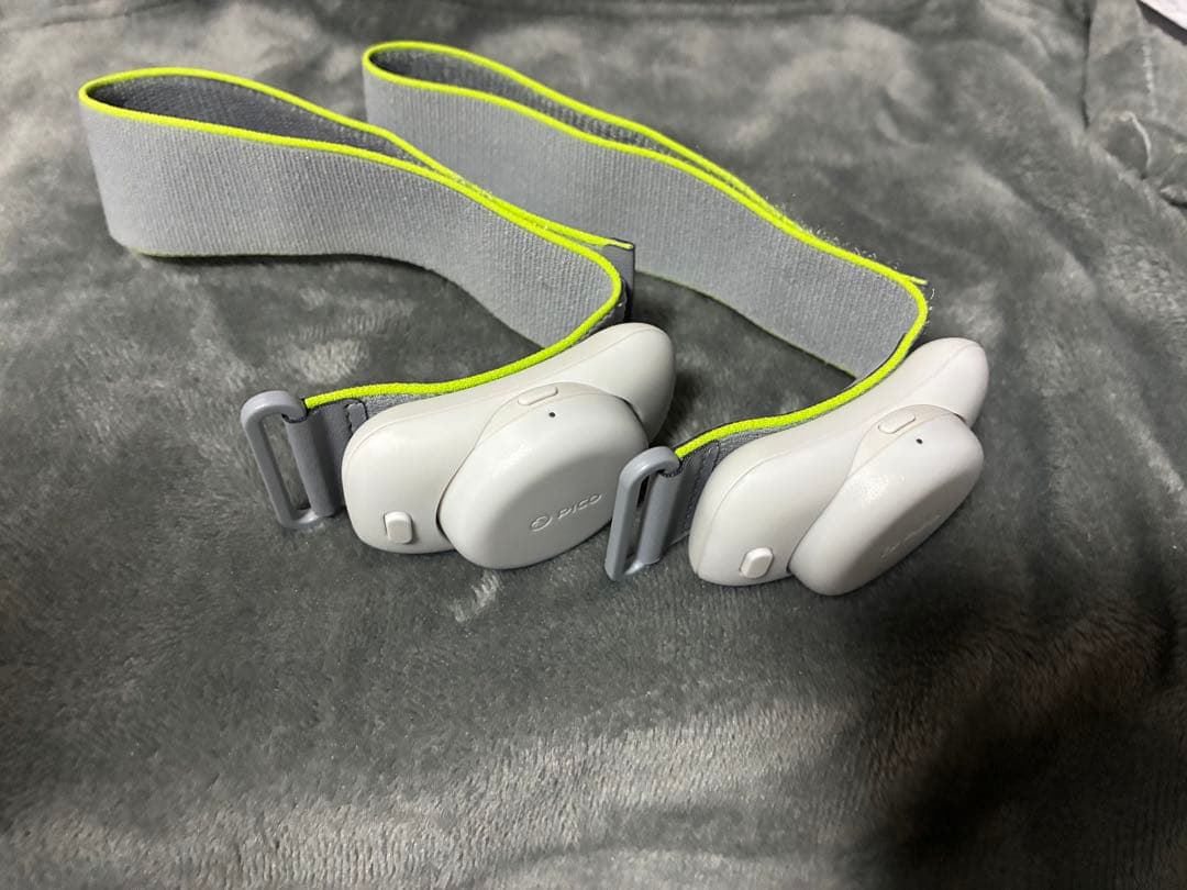 PICO4UltraVRヘッドセット +トラッカー2個×2 kiwiコード付き - メルカリ