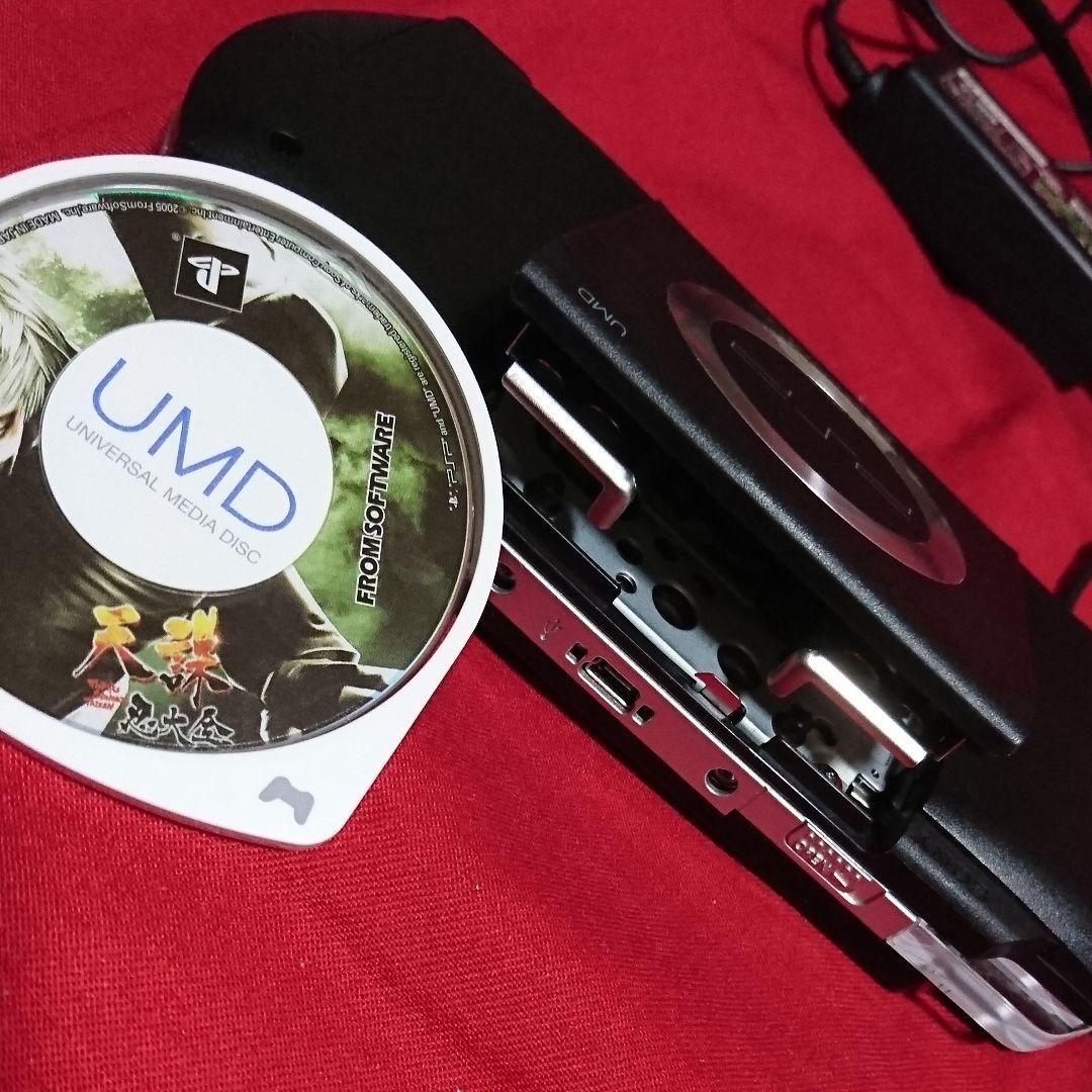 1211《PSP1000 本体&アダプター&ソフト3本》中古品 - メルカリ