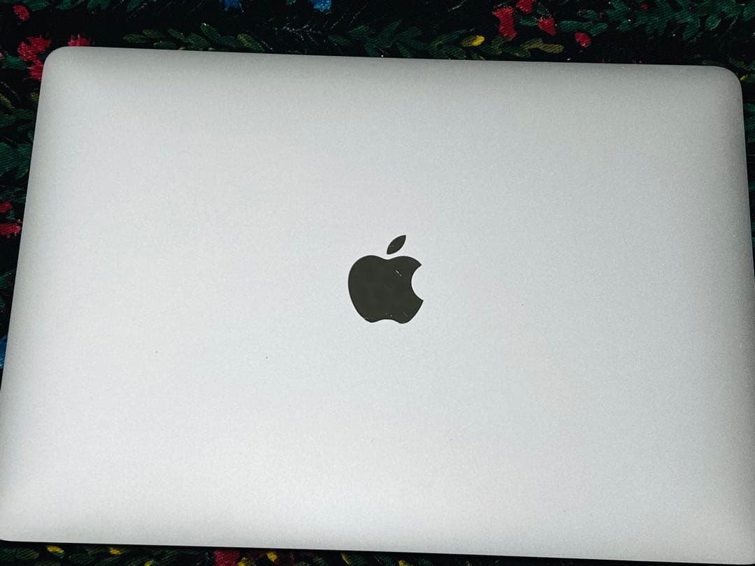 限定値下げ‼️MacBook Air シルバー ジャンク1/10まで 割引