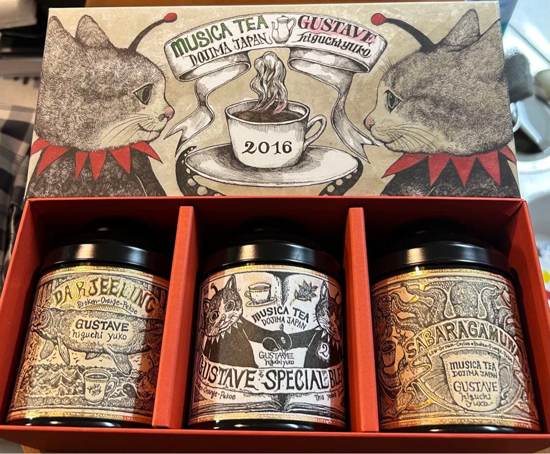 ギュスターヴくん紅茶缶&箱 「ヒグチユウコ×ムジカティー」GUSTAVE2016 gustave_20171208-007.jpg